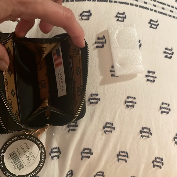 Double zip wallet - Picture 5 of 7